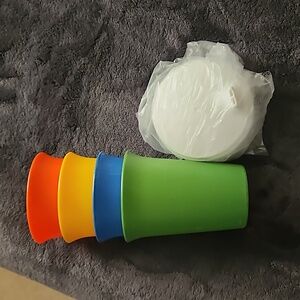 Vintage Tupperware sippy cups 4